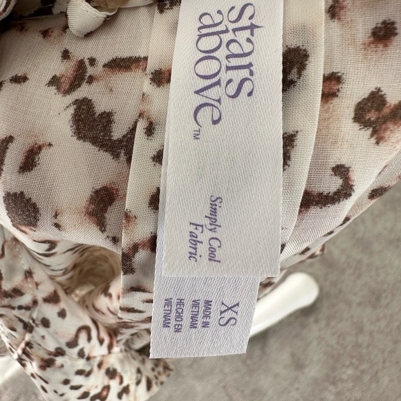 Animal print 2 piece Pajamas  top is XS, bottom is S pockets soft lounge … - Picture 5 of 7